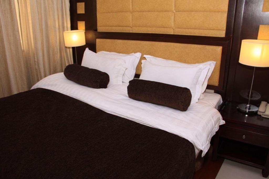 Owu Crown Hotel Ibadan Ruang foto