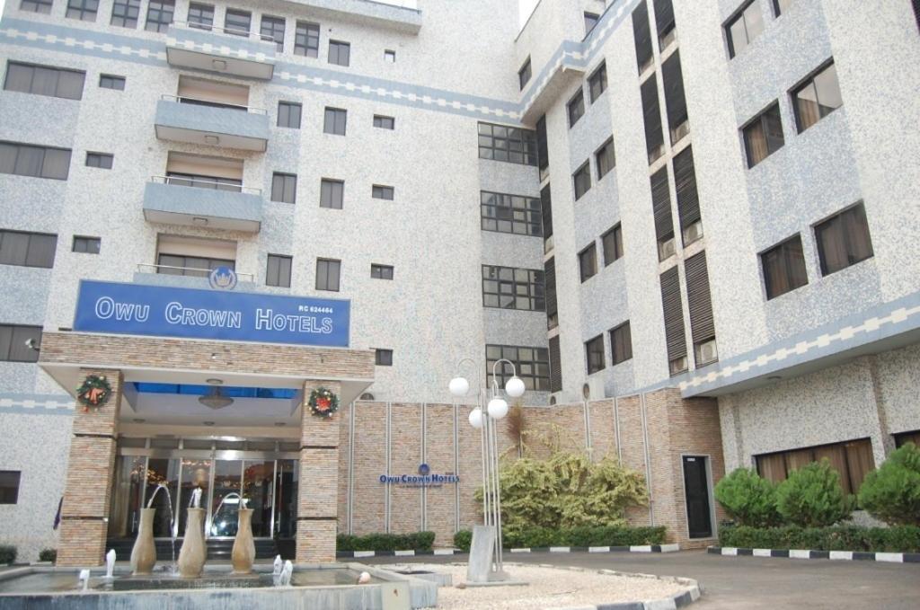 Owu Crown Hotel Ibadan Bagian luar foto