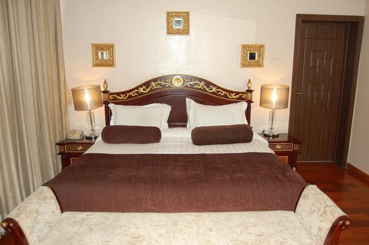Owu Crown Hotel Ibadan Ruang foto