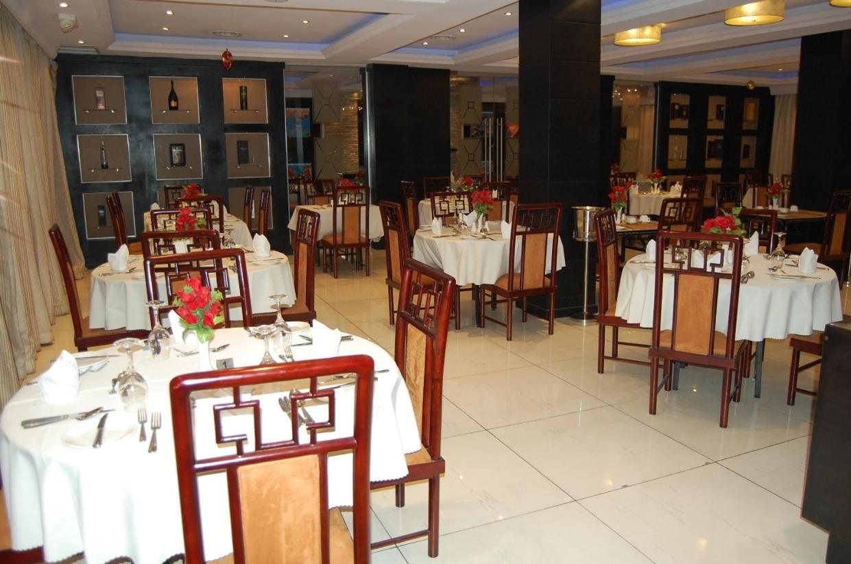 Owu Crown Hotel Ibadan Bagian luar foto
