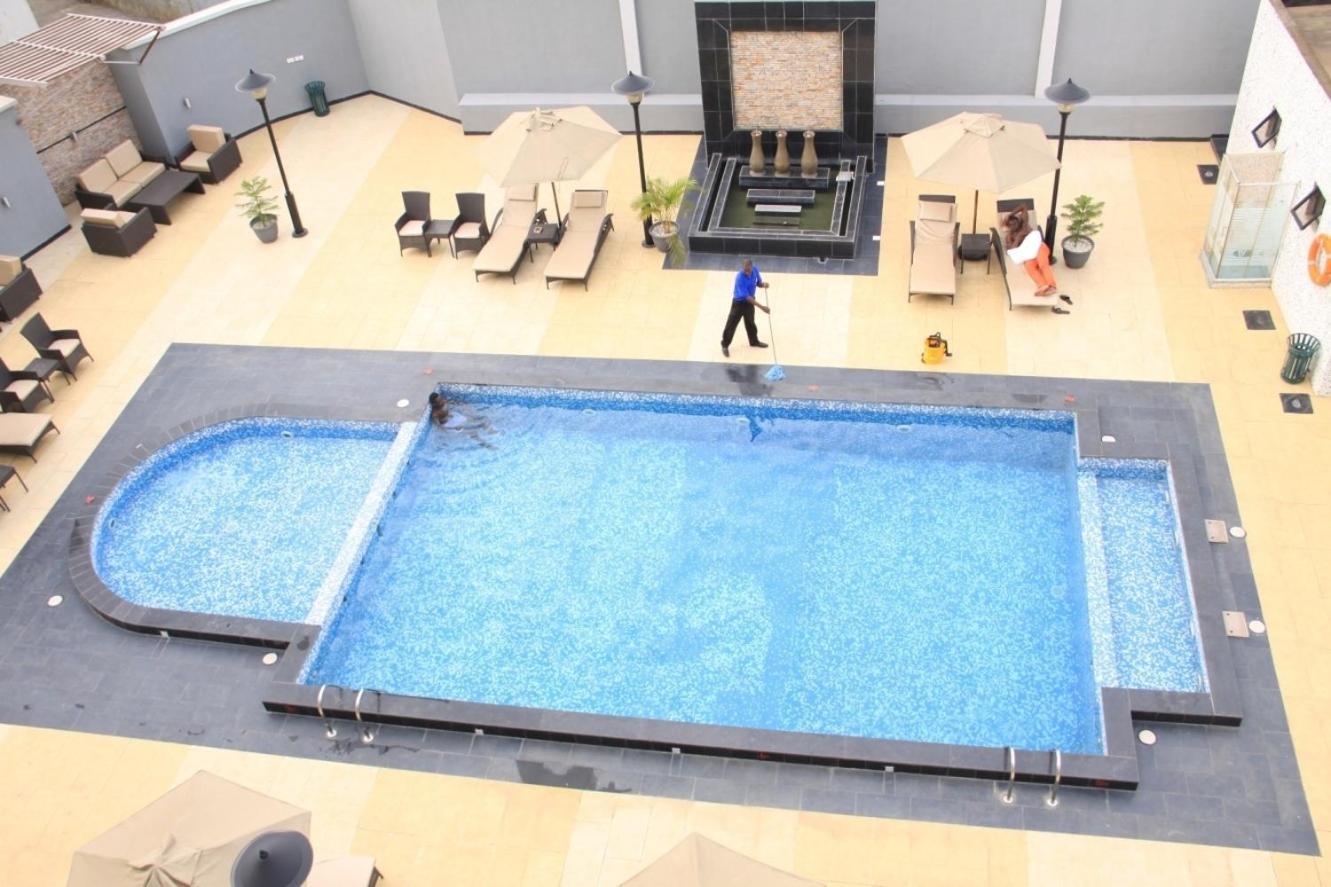 Owu Crown Hotel Ibadan Bagian luar foto